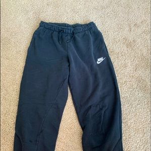 Nike Women's Sportswear Essential Fleece Pants